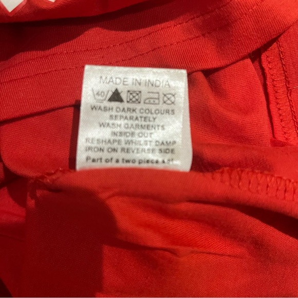 Kids 5-6y Liverpool F.C. official Jersey - Picture 5 of 6